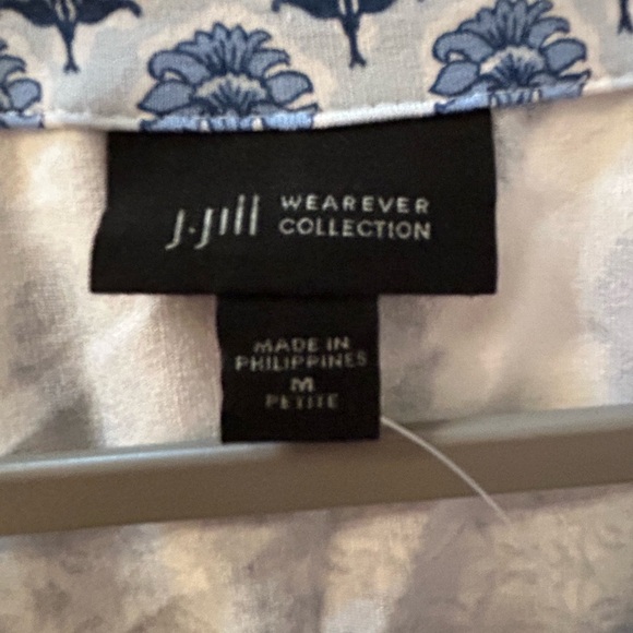 J. Jill Floral Blue and White V-Neck Dress NWT - Picture 6 of 12
